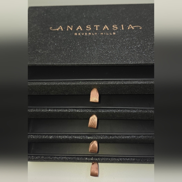 Anastasia Beverly Hills Black Glitter Box*ONLY BOX - Picture 7 of 12
